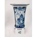 A 20c blue and white Delft vase est: £30-£50 (A1)