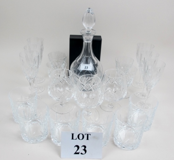 A collection of glassware to include a d