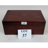 A 19c mahogany ladies jewellery box est: £30-£50 (A2)