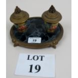 A 19c decorative double inkwell est: £40-£60 (N2)