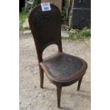 A pair of c1900 oak hall chairs with fine brown embossed leather est: £40-£60