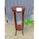 An Edwardian inlaid mahogany torchere stand est: £30-£50