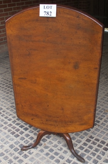 A c1900 mahogany oblong tilt top tripod table in clean condition est: £40-£60