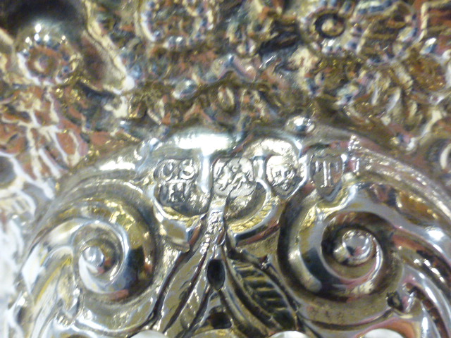 Victorian silver pedestal bonbon dish hallmarked London 1894 by maker CS Harris, - Image 3 of 4