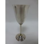 Silver goblet hallmarked London 1985 makers initials BAH, with gilded interior, 17.