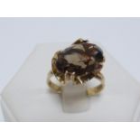 9ct gold smoky quartz ring, size N/O.