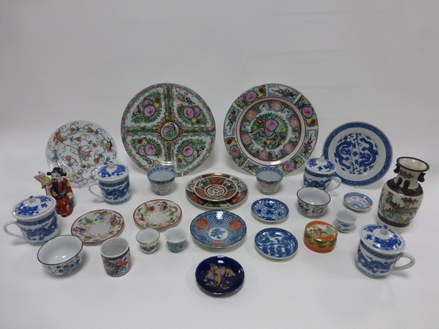 Large collection of assorted Oriental ceramics inc tea bowls,