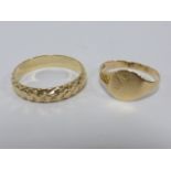 Two 9ct gold rings, 2.8g.