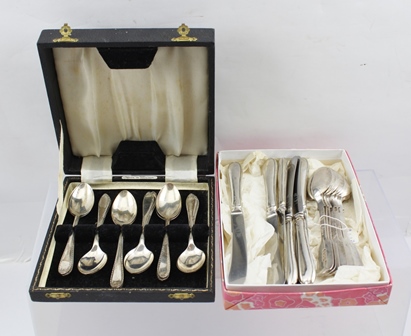 JOHN POPE GENGE A SET OF SEVEN LATE VICTORIAN SILVER "FIDDLE" PATTERN TEASPOONS, Exeter 1873,