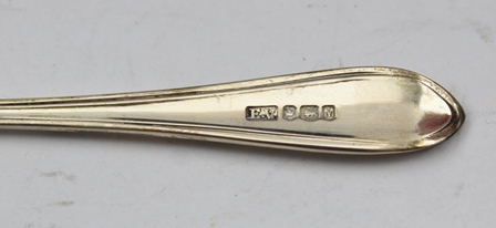 JOHN POPE GENGE A SET OF SEVEN LATE VICTORIAN SILVER "FIDDLE" PATTERN TEASPOONS, Exeter 1873, - Image 3 of 4