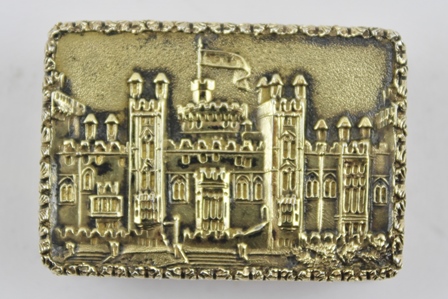 NATHANIEL MILLS AN EARLY VICTORIAN SILVER GILT CASTLE TOPPED VINAIGRETTE, featuring an image of - Image 3 of 10