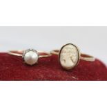 A YELLOW GOLD COLOURED METAL CAMEO RING, together with a yellow gold coloured metal pearl RING, both