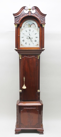 W. NICKIFSON (NICKINSSON) OF NEWCASTLE-UNDER-LYME, circa 1800 A MAHOGANY LONGCASE CLOCK, the hood