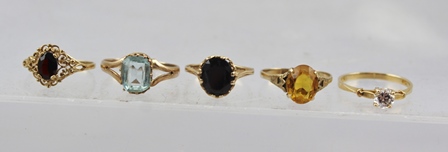 FIVE STONE SET LADY'S RINGS, stamped marks, various sizes