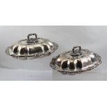 WALKER & HALL A PAIR OF ELECTRO PLATE ON COPPER FANCY LOBED OVAL ENTREE DISHES AND COVERS, each