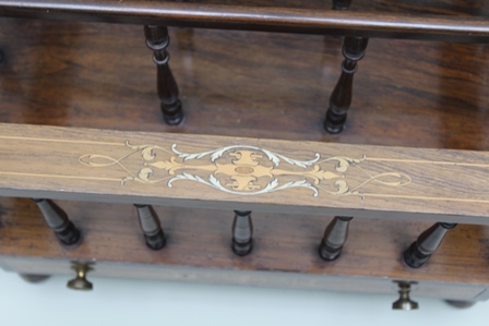 A 19TH CENTURY ROSEWOOD CANTERBURY with decorative inlaid frame, spindle gallery supports, the box - Bild 2 aus 4