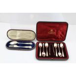 CHAWNER & CO. (GEORGE WILLIAM ADAMS) A MID 19TH CENTURY SILVER CHRISTENING SET, comprising spoon and