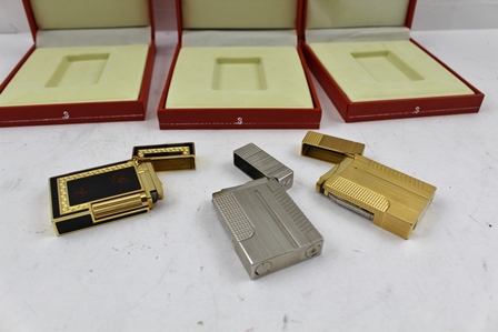 A COLLECTION OF THREE "S. DUBTNT OF PARIS" LIGHTERS, in original vendor's cases - Image 2 of 3