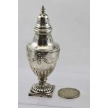 P ASHBERRY & SONS AN EDWARDIAN SILVER SIFTING VESSEL of Regency urn form, decorated with ribbons and