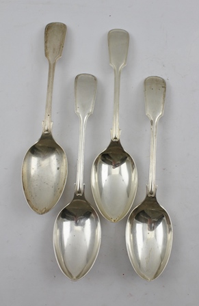 HENRY ATKIN A SET OF FOUR EDWARDIAN SILVER TABLE OR SOUP SPOONS, fiddle pattern, Sheffield, three