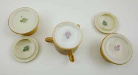 AN EARLY 20TH CENTURY ROYAL WORCESTER PORCELAIN MINIATURE TYG, hand painted with floral decoration - Image 3 of 3