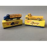A Dinky 417 Leyland Comet lorry and 419 Leyland cement wagon, in boxes. (NO CONDITION REPORT,