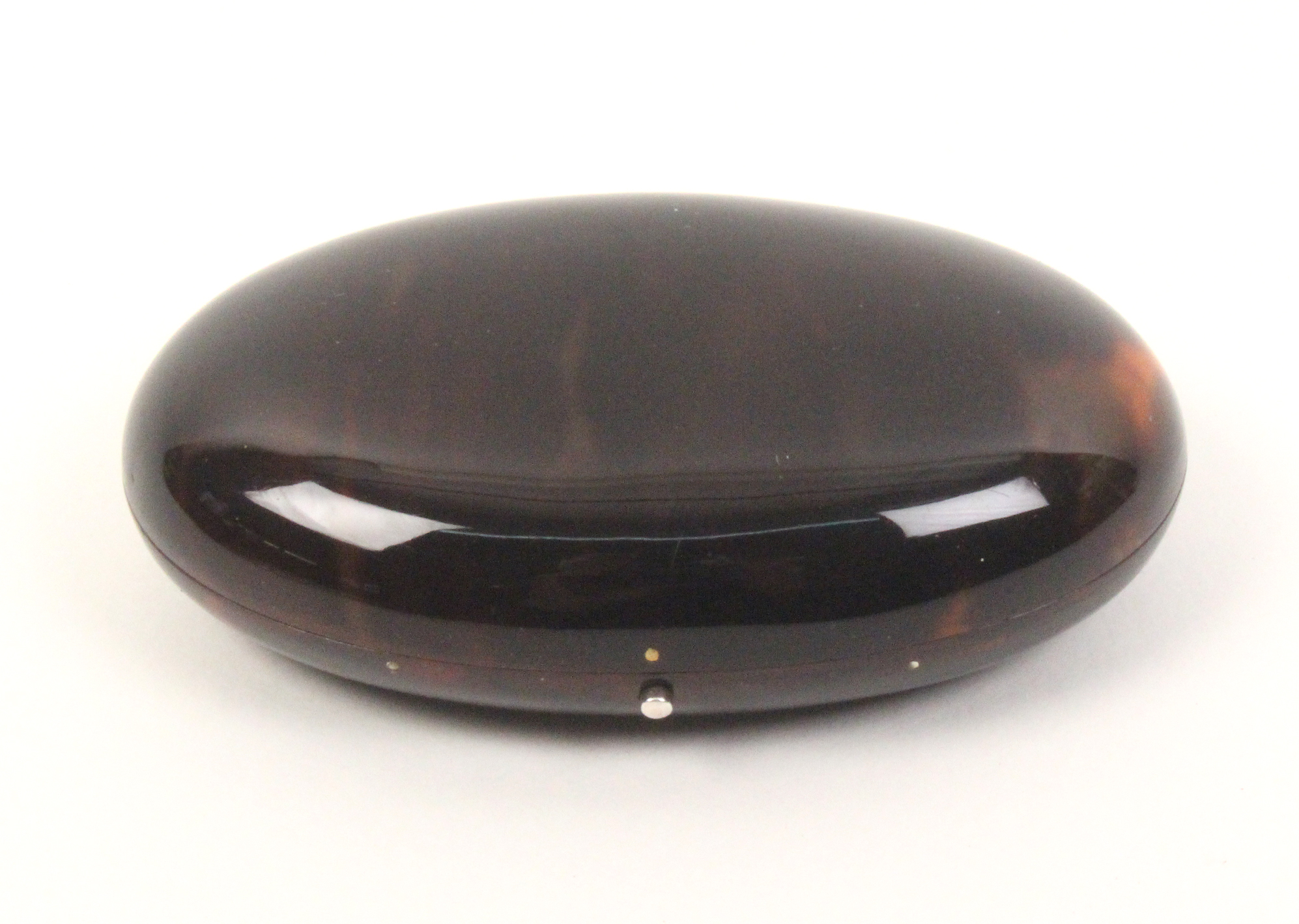 A tortoiseshell oval etui circa 1880, of oval form, the blue velvet flush fitted interior with a - Image 2 of 2