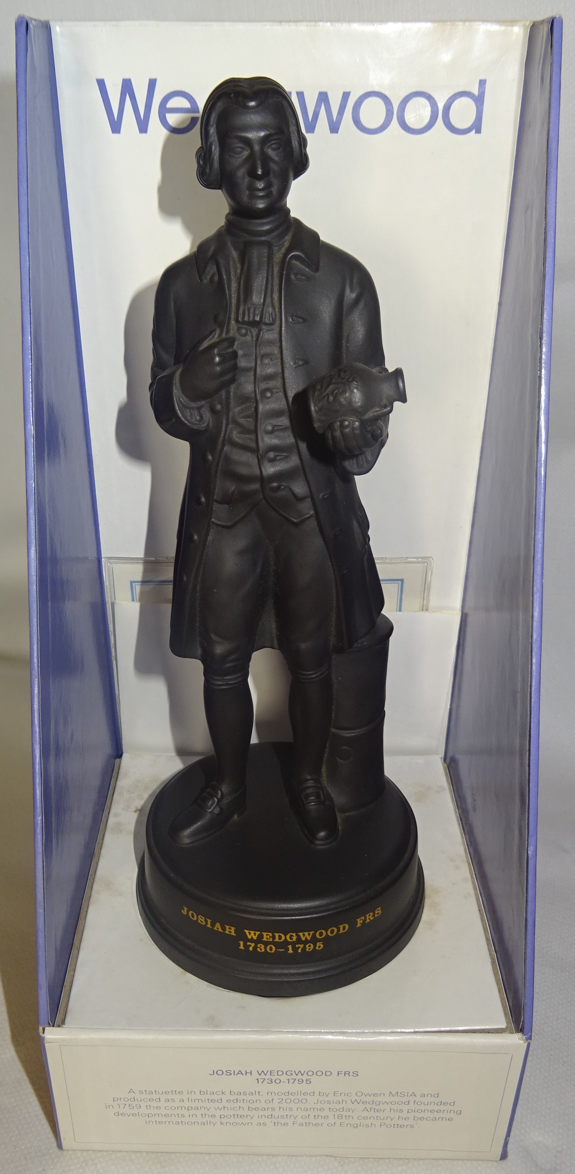 A Wedgwood Limited Edition black basalt Figure of Josiah Wedgwood, No. 1739/2000 boxed and with - Image 2 of 2