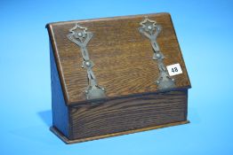 An oak stationary box. 28 cm long