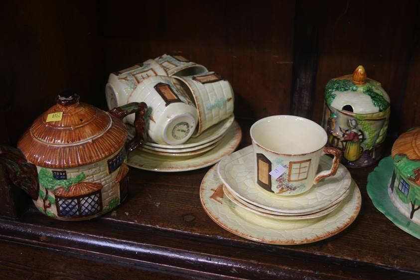 A collection of Cottage ware - Image 2 of 3