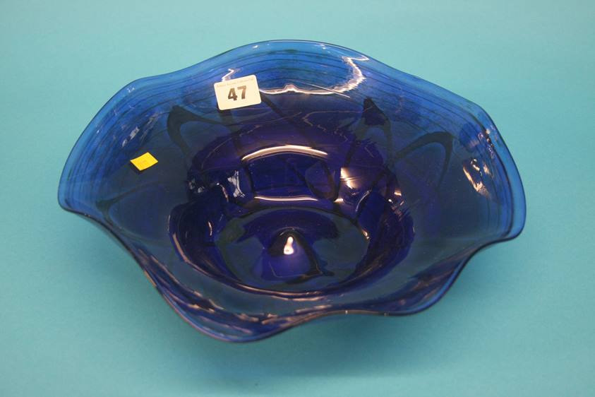 An iridescent Studio glass bowl