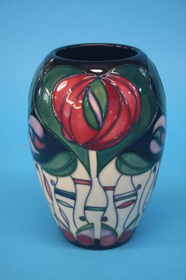 A Moorcroft vase, 18cms - Image 4 of 5
