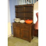 Small oak dresser