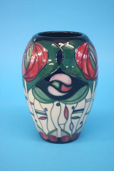 A Moorcroft vase, 18cms - Image 2 of 5