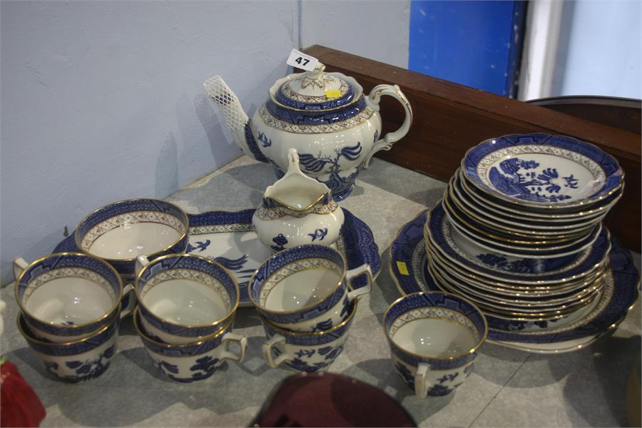 Royal Doulton 'Real Old Willow' tea set - Image 2 of 2