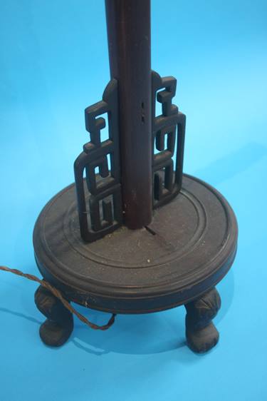 Pair of carved Oriental style table lamps - Image 5 of 6