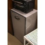 Metal cabinet