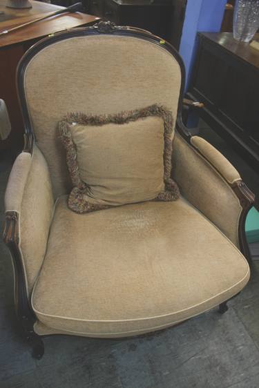 A pair of Continental armchairs - Image 2 of 2