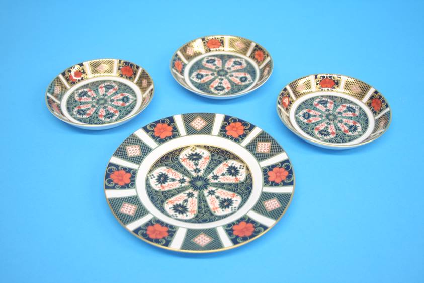 A Royal Crown Derby Imari milk jug, an Imari goblet, three small dishes and two plates. (7) - Image 3 of 4