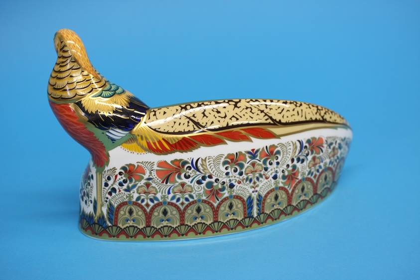 A Royal Crown Derby paperweight 'The 250 Collection Golden Pheasant', gold stopper. (boxed) - Image 5 of 6