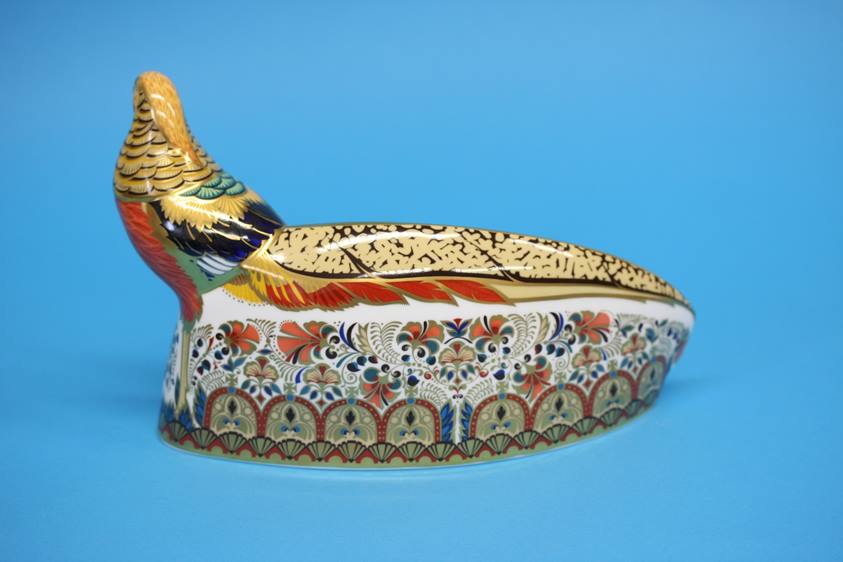 A Royal Crown Derby paperweight 'The 250 Collection Golden Pheasant', gold stopper. (boxed) - Image 4 of 6