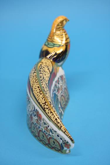 A Royal Crown Derby paperweight 'The 250 Collection Golden Pheasant', gold stopper. (boxed) - Image 6 of 6