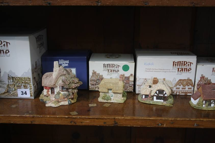 A collection of Lilliput Lane cottages - Image 2 of 5