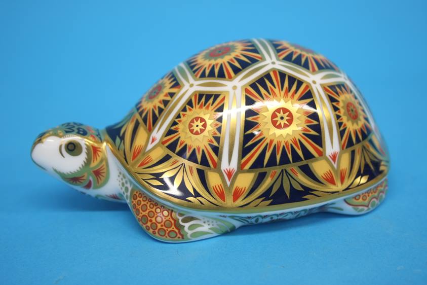 Royal Crown Derby paperweight, Madagascan Tortoise, 2000, signed Hugh Gibson, gold stopper, with - Image 7 of 14