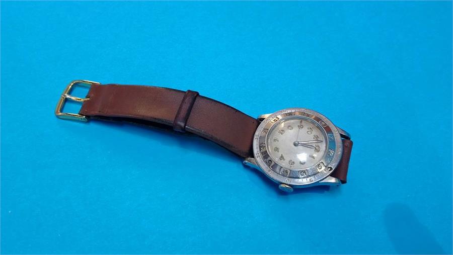A vintage Movado chronomat wristwatch, rotating - Image 3 of 7