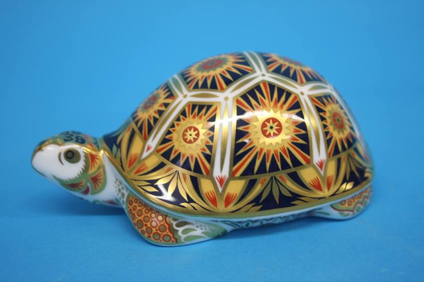 Royal Crown Derby paperweight, Madagascan Tortoise, 2000, signed Hugh Gibson, gold stopper, with - Image 6 of 14