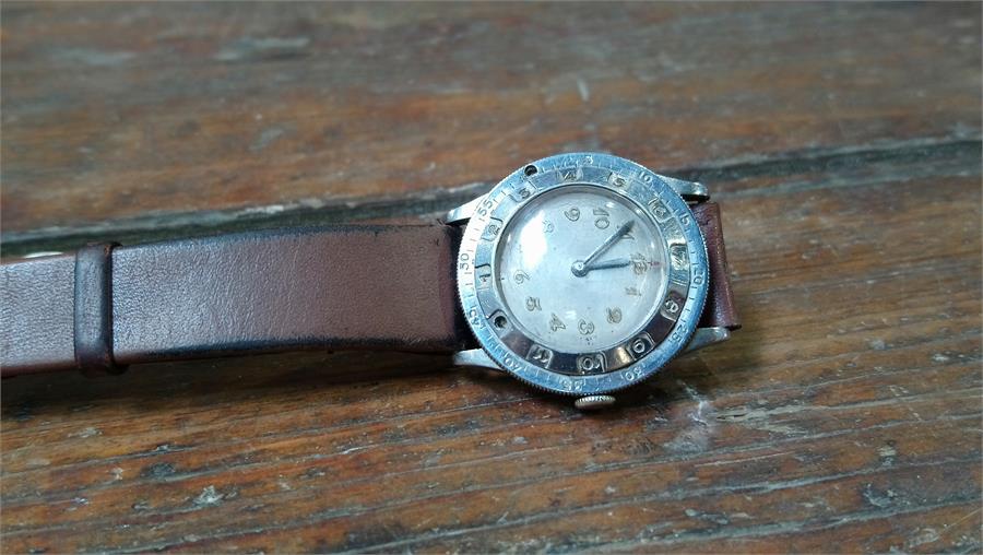 A vintage Movado chronomat wristwatch, rotating - Image 7 of 7