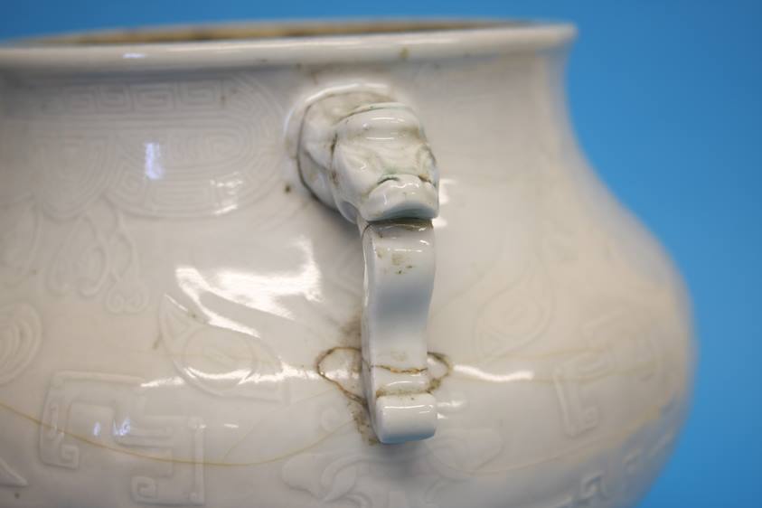 A large archaic Chinese blanc du chine censor, seal mark to base 29cm height - Image 9 of 19