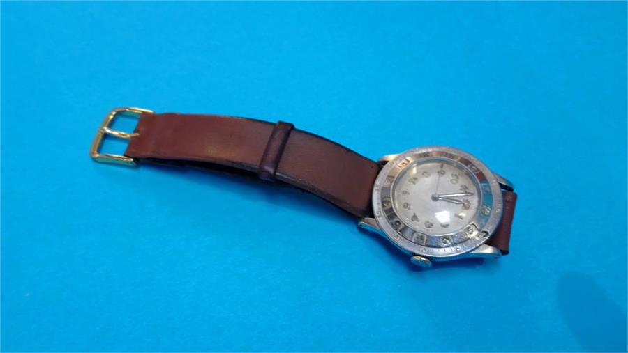 A vintage Movado chronomat wristwatch, rotating - Image 2 of 7