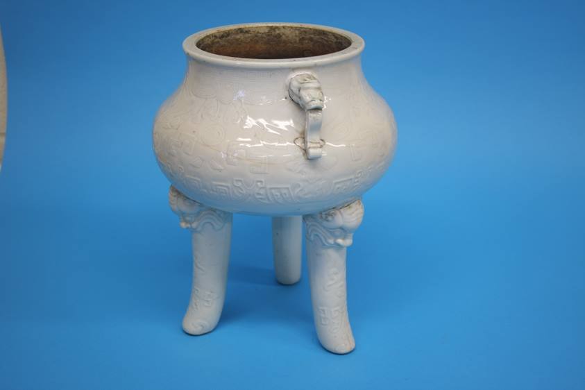 A large archaic Chinese blanc du chine censor, seal mark to base 29cm height - Image 8 of 19